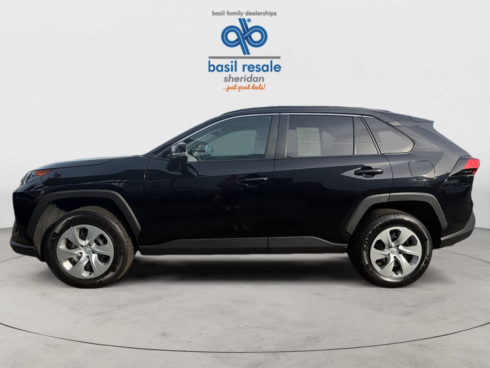 Used 2021 Toyota RAV4 LE AWD (SE)