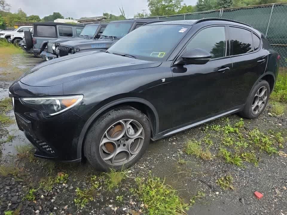 Used 2023 Alfa Romeo Stelvio Ti AWD