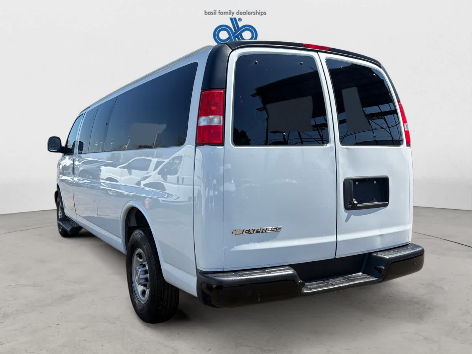 Used 2023 Chevrolet Express Passenger LS RWD 3500 155