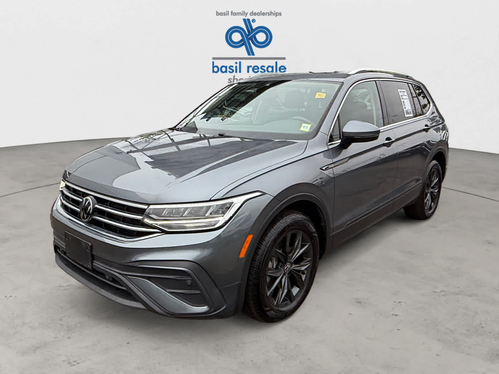 Used 2024 Volkswagen Tiguan SE 2.0T FWD