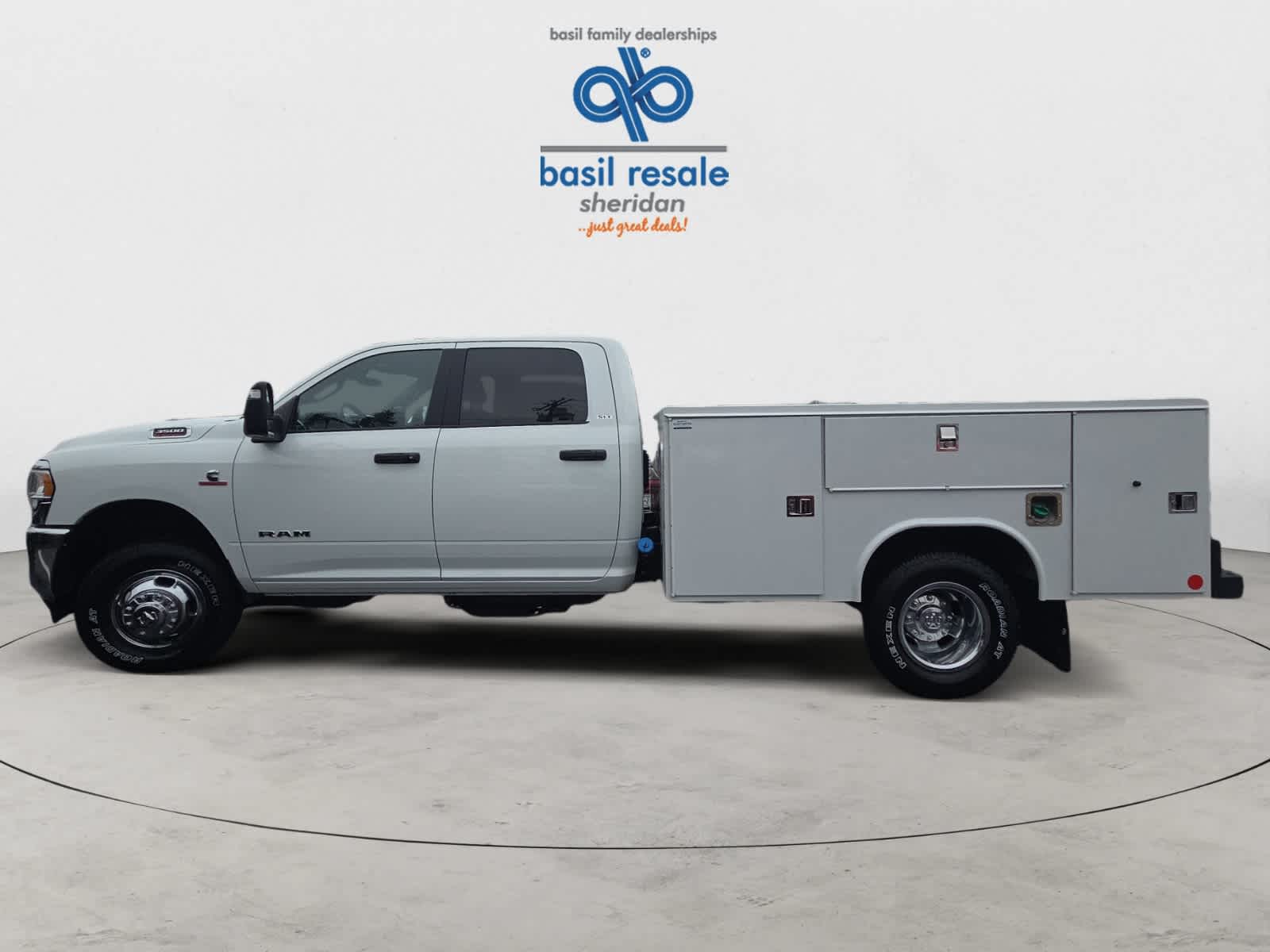 Used 2024 Ram 3500 Chassis Cab SLT 4WD Crew Cab 60 CA 172.4 WB 4WD Crew Cab 60 CA 172.4 WB