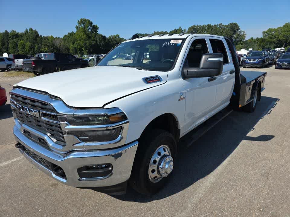 Used 2026 Ram 3500 Chassis Cab Tradesman 4WD Crew Cab 60 CA 172.4 WB 4WD Crew Cab 60 CA 172.4 WB