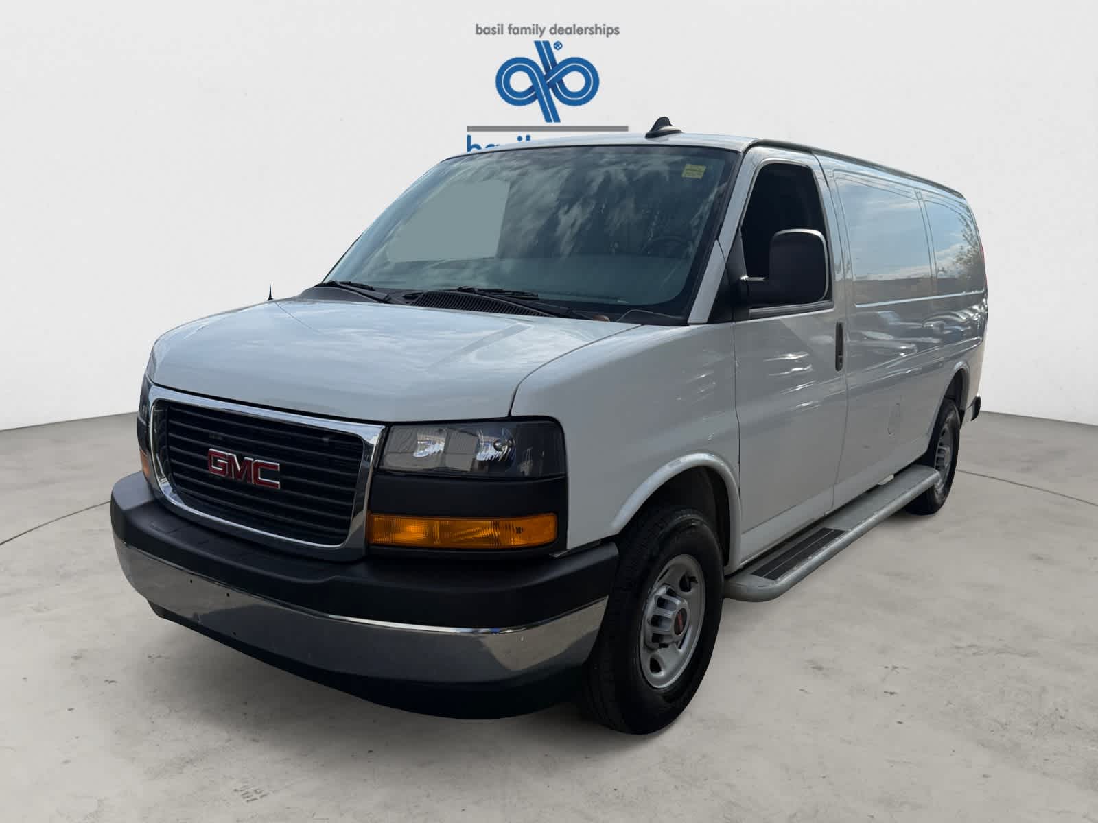 Used 2025 GMC Savana Cargo Van RWD 2500 135