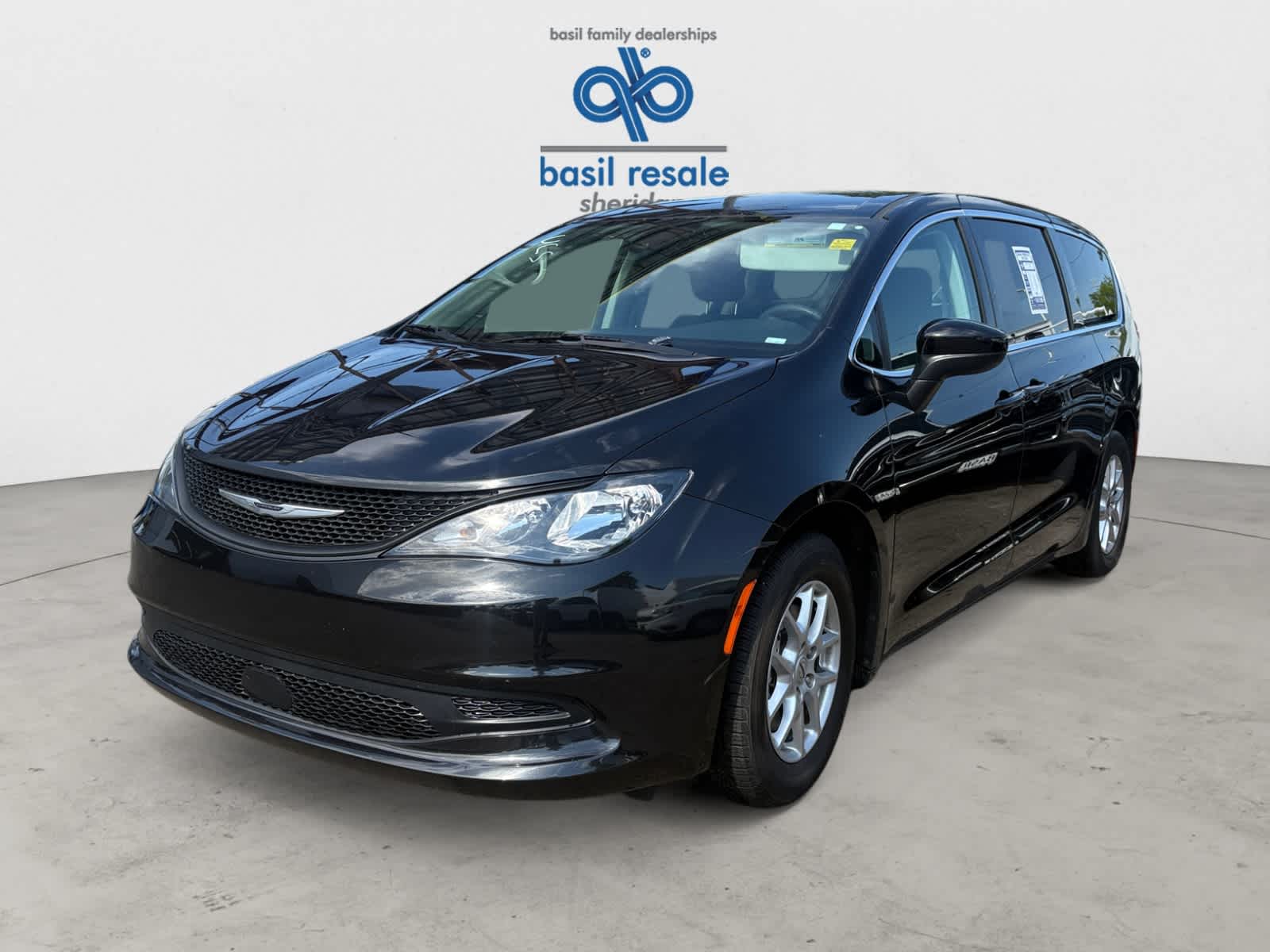 Used 2023 Chrysler Voyager LX FWD