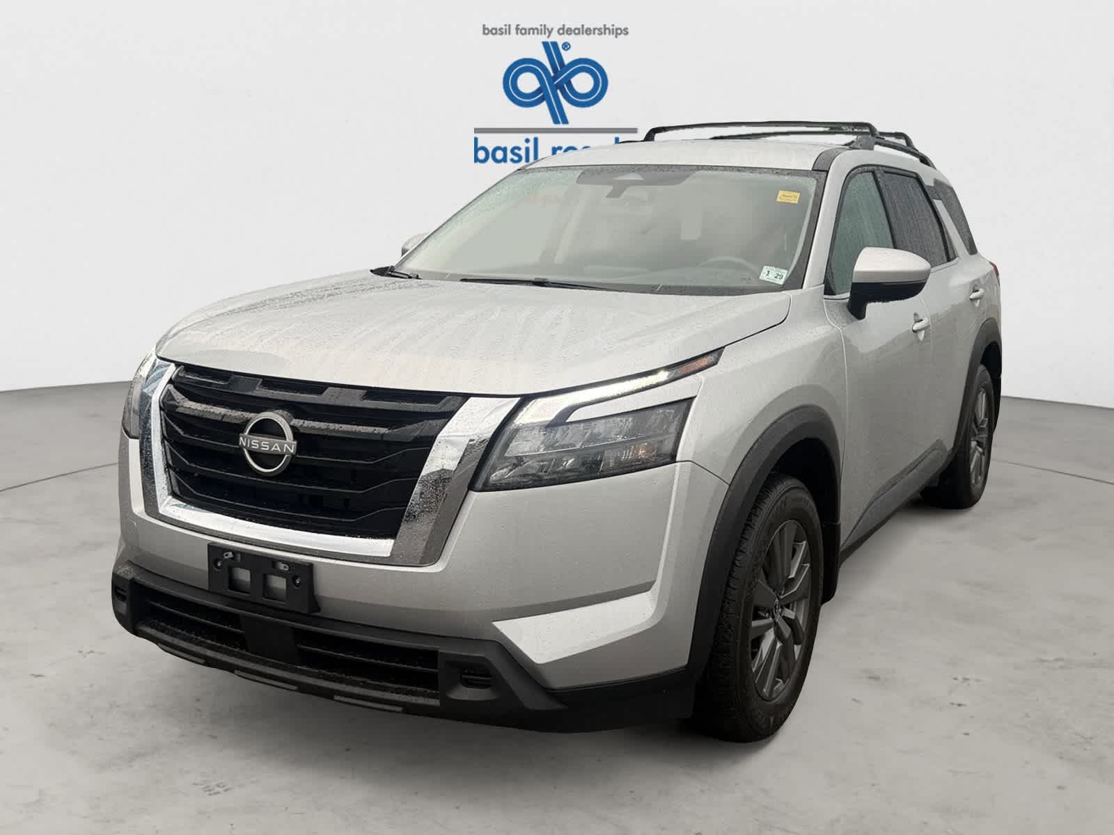 Used 2024 Nissan Pathfinder SV 2WD