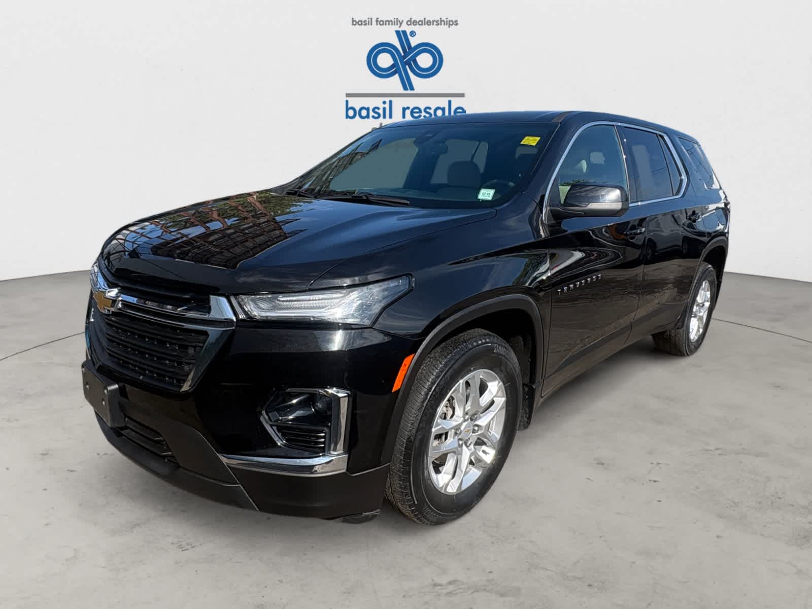 Used 2023 Chevrolet Traverse LS AWD
