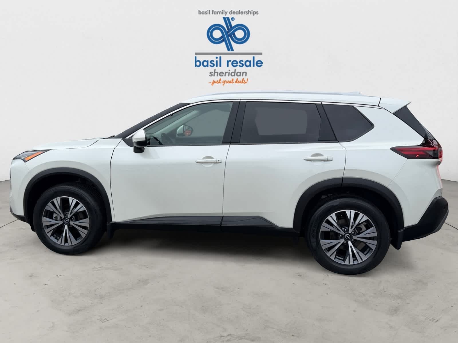 Used 2023 Nissan Rogue SV AWD