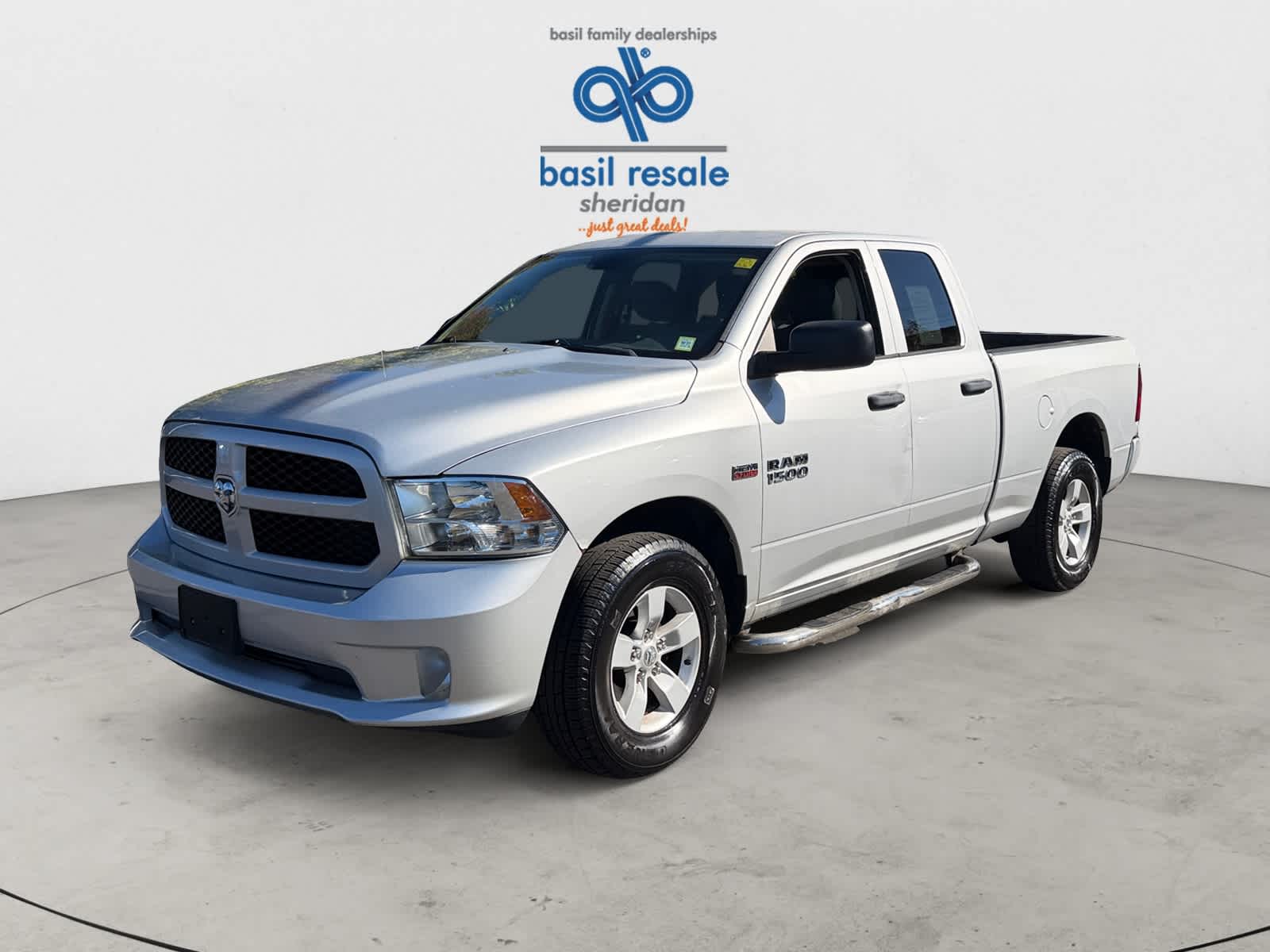 Used 2016 Ram 1500 Express 4WD Quad Cab 140.5 4WD Quad Cab 140.5