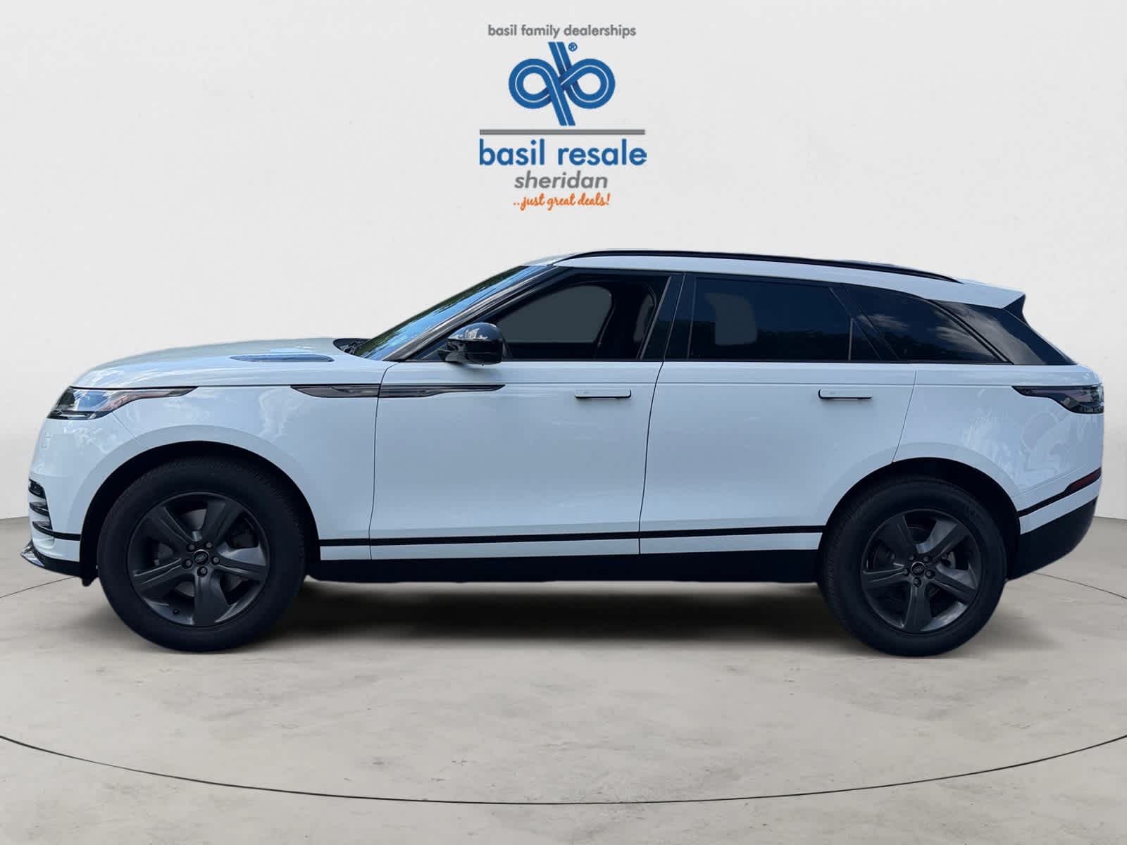 Used 2025 Land Rover Range Rover Velar Dynamic SE P250