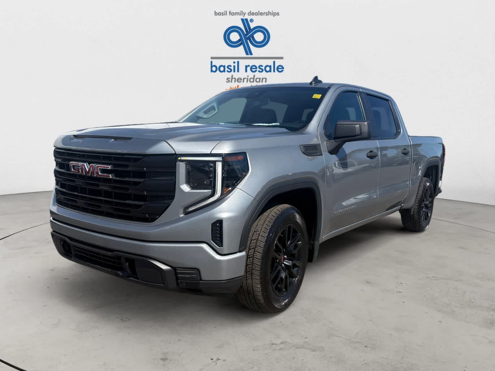 Used 2024 GMC Sierra 1500 Pro 4WD Crew Cab 147 4WD Crew Cab 147