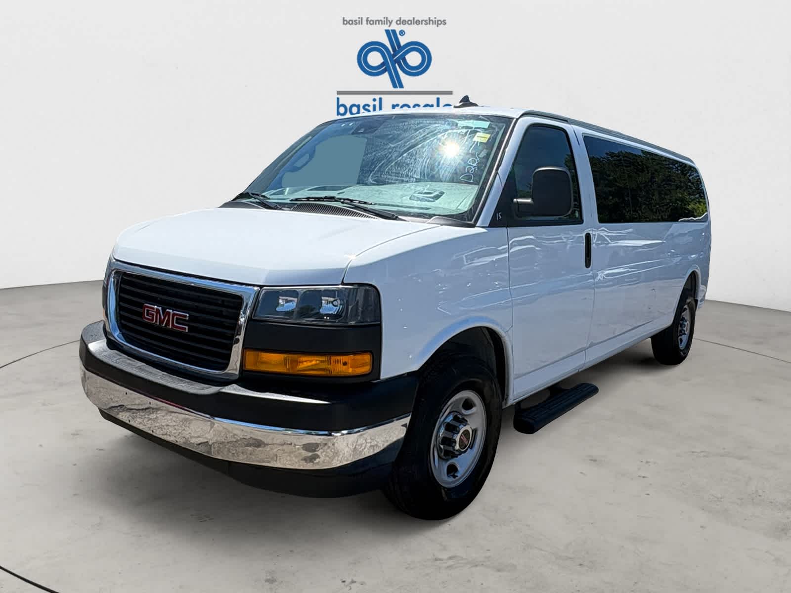 Used 2025 GMC Savana Passenger LT RWD 3500 155