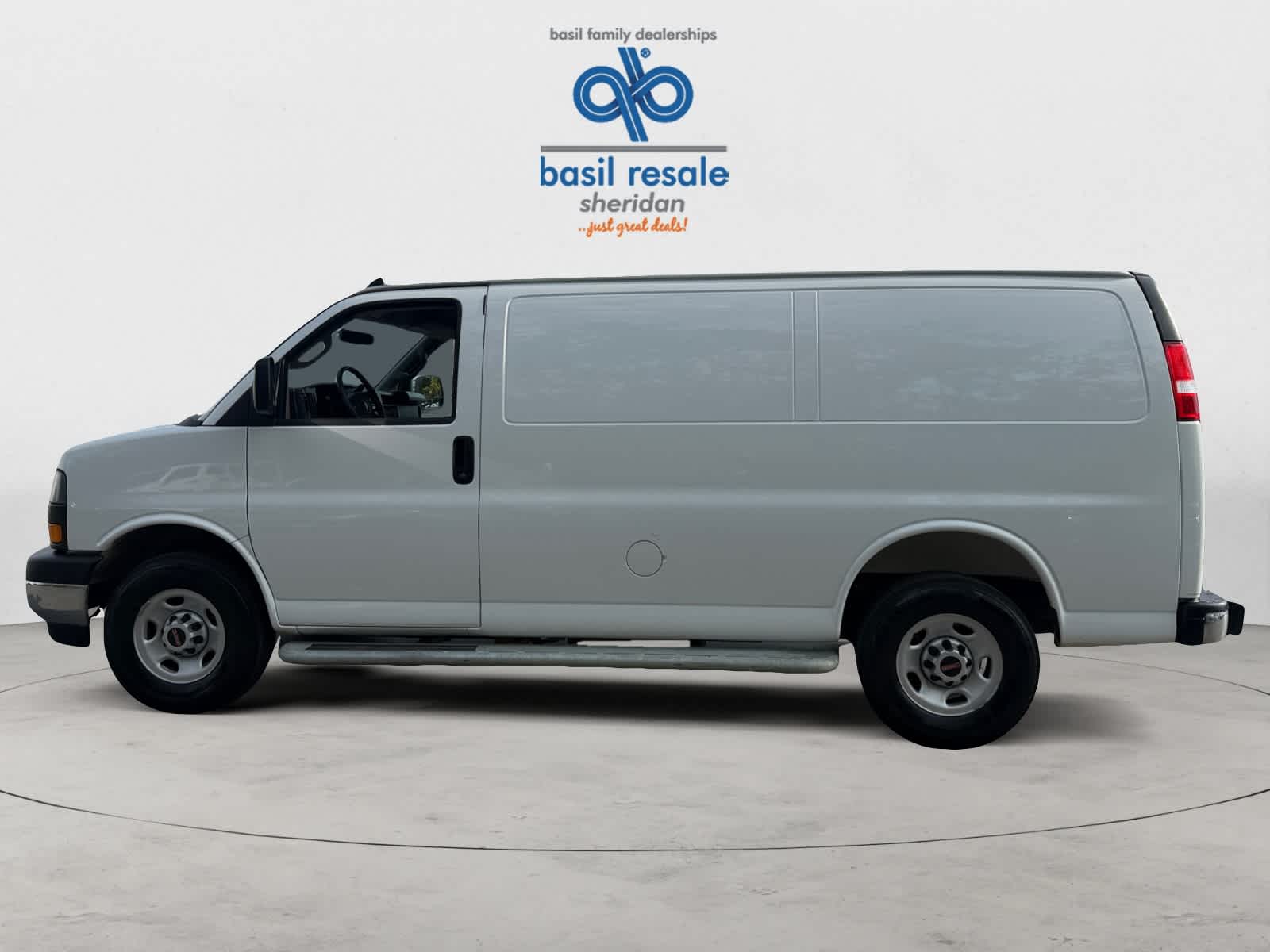 Used 2025 GMC Savana Cargo Van RWD 2500 135