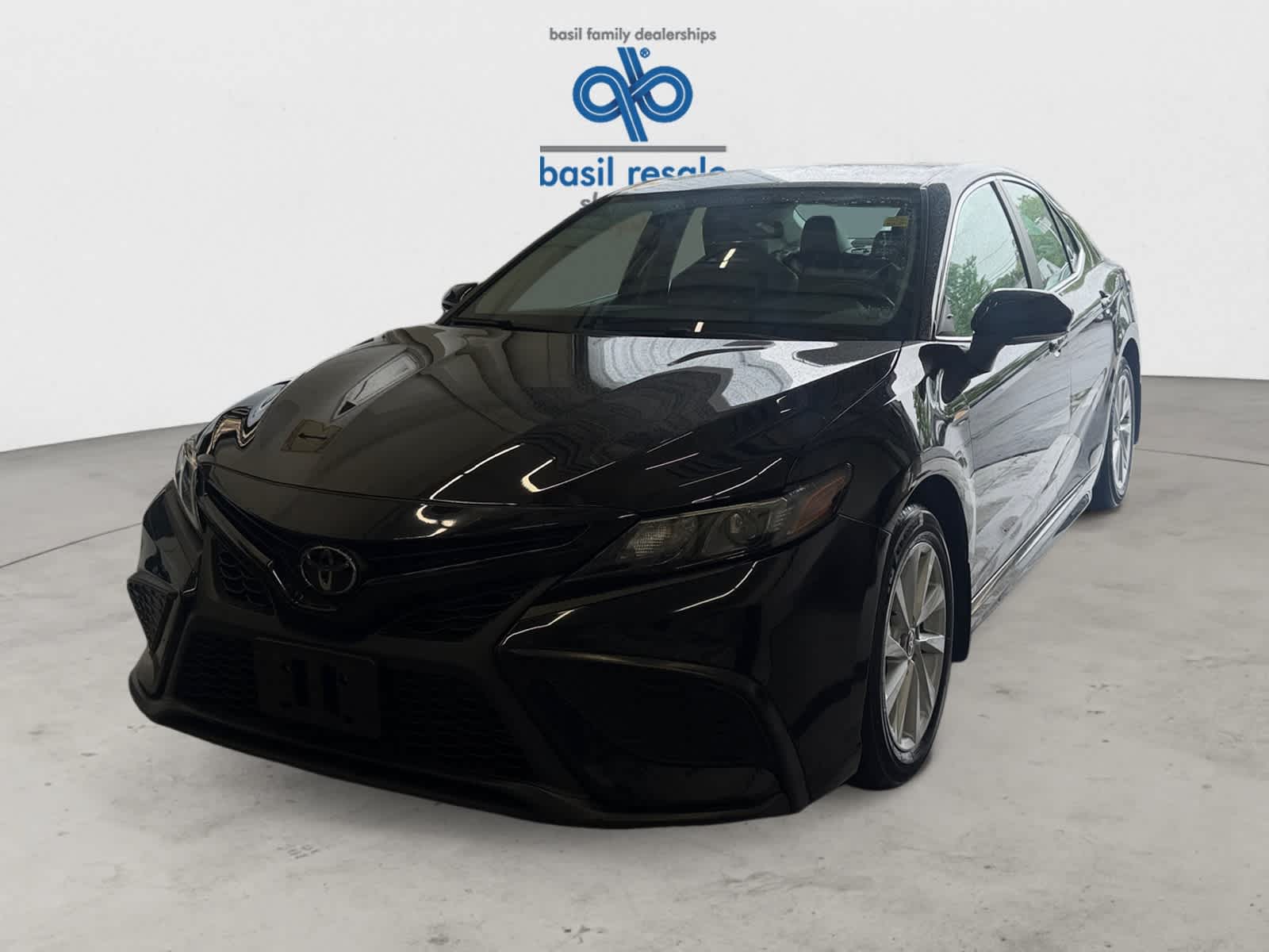 Used 2024 Toyota Camry SE