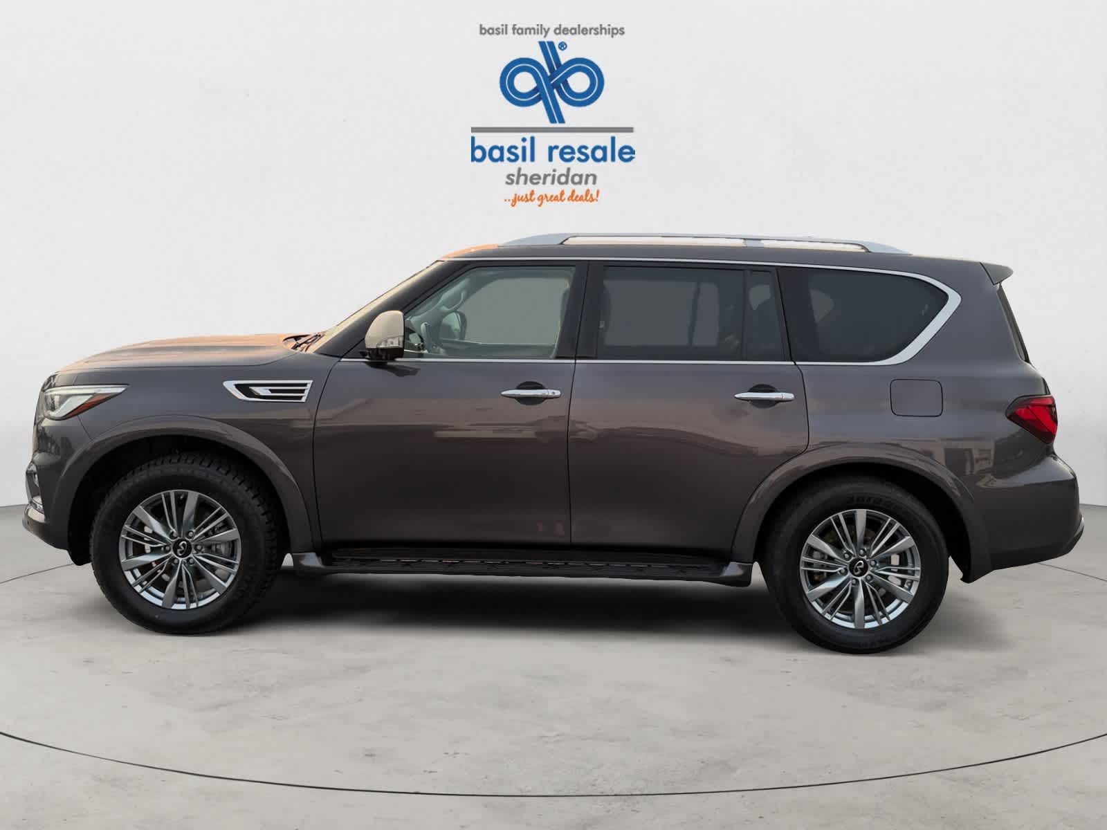 Used 2024 INFINITI QX80 Luxe AWD