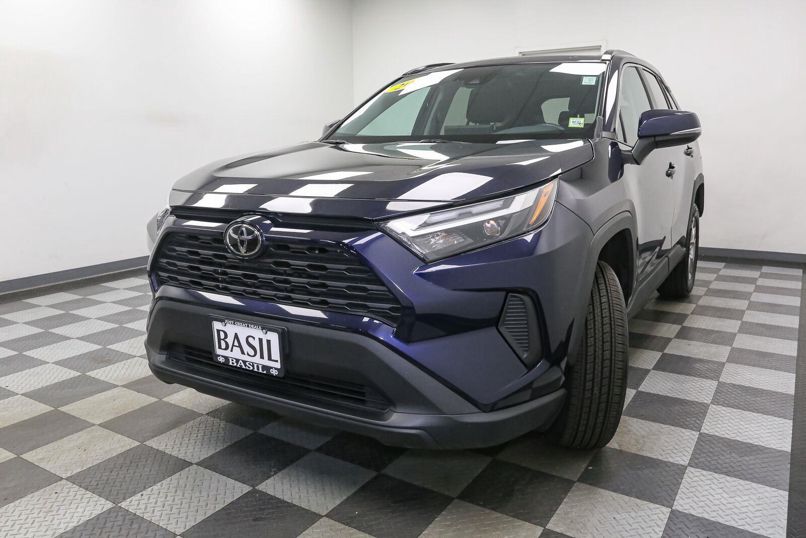 Used 2022 Toyota RAV4 XLE SUV