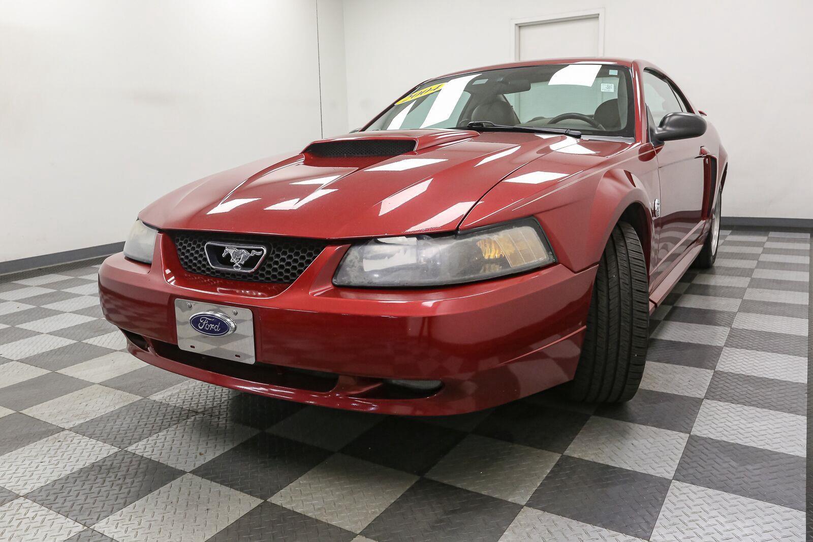 Used 2004 Ford Mustang GT Deluxe Car