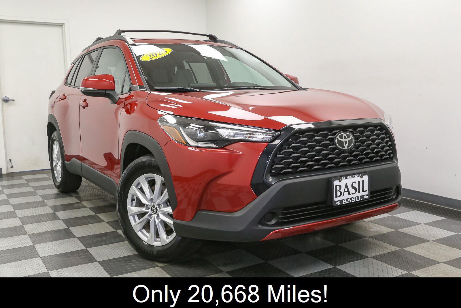 Used 2023 Toyota Corolla Cross LE SUV