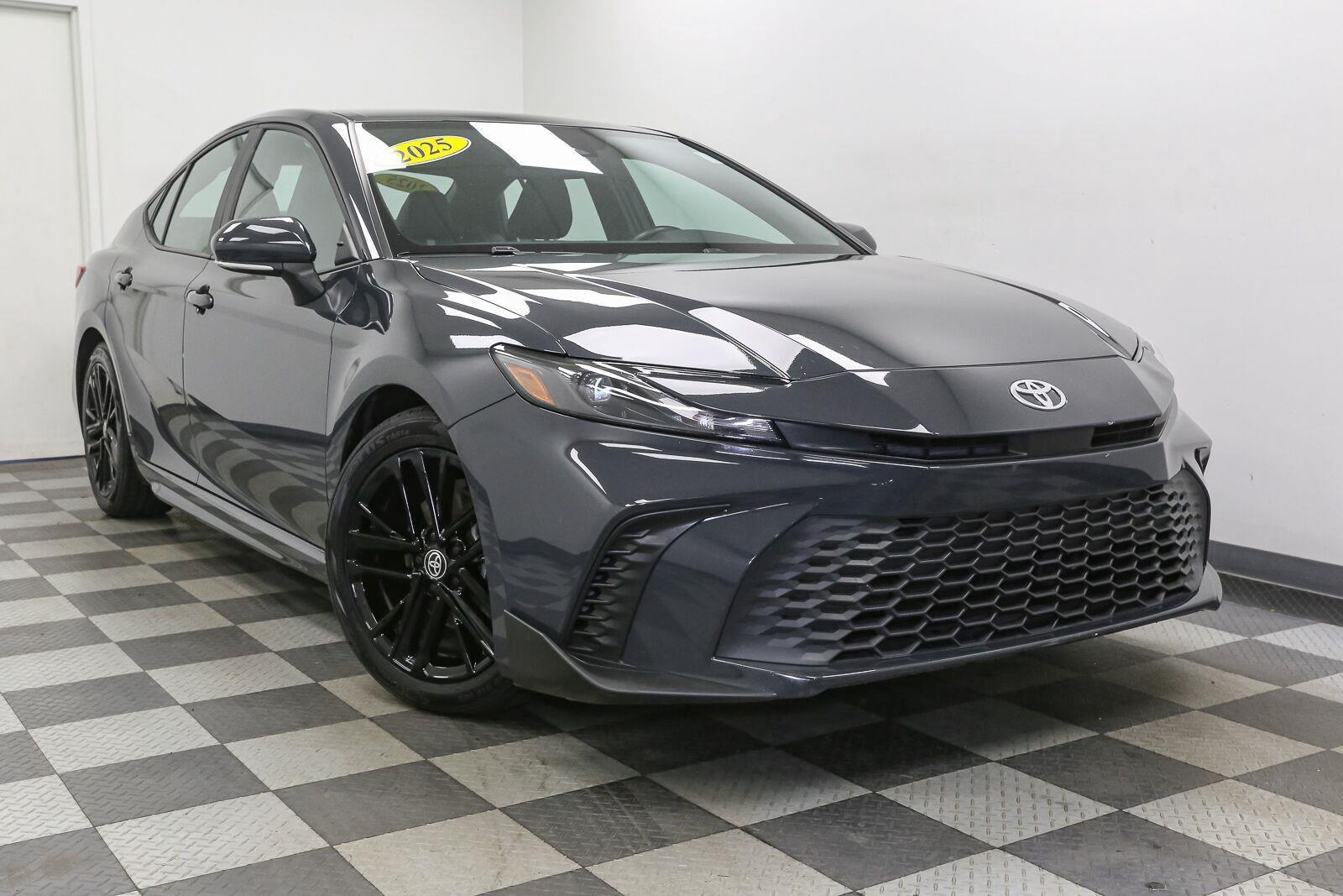 Used 2025 Toyota Camry SE Sedan