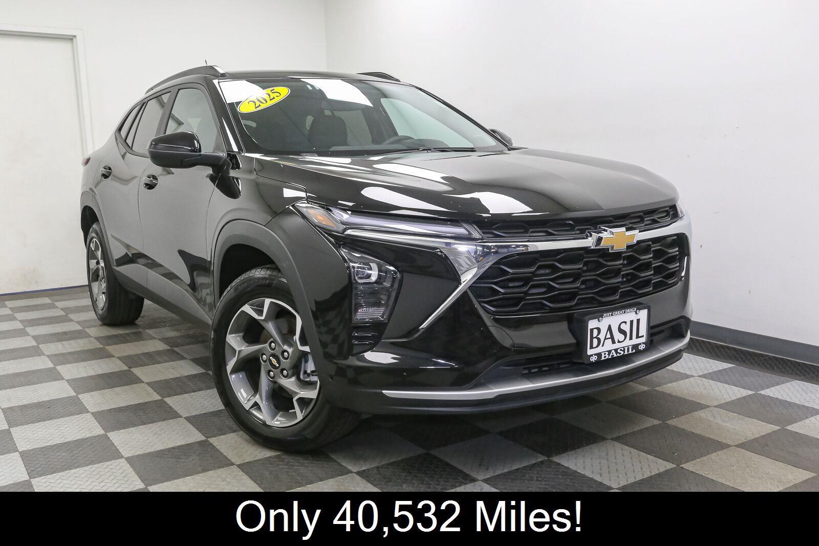 Used 2025 Chevrolet Trax LT SUV