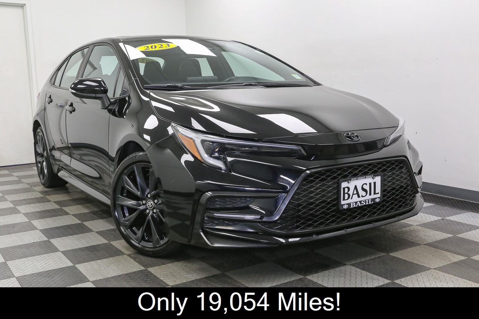 Used 2023 Toyota Corolla SE Sedan