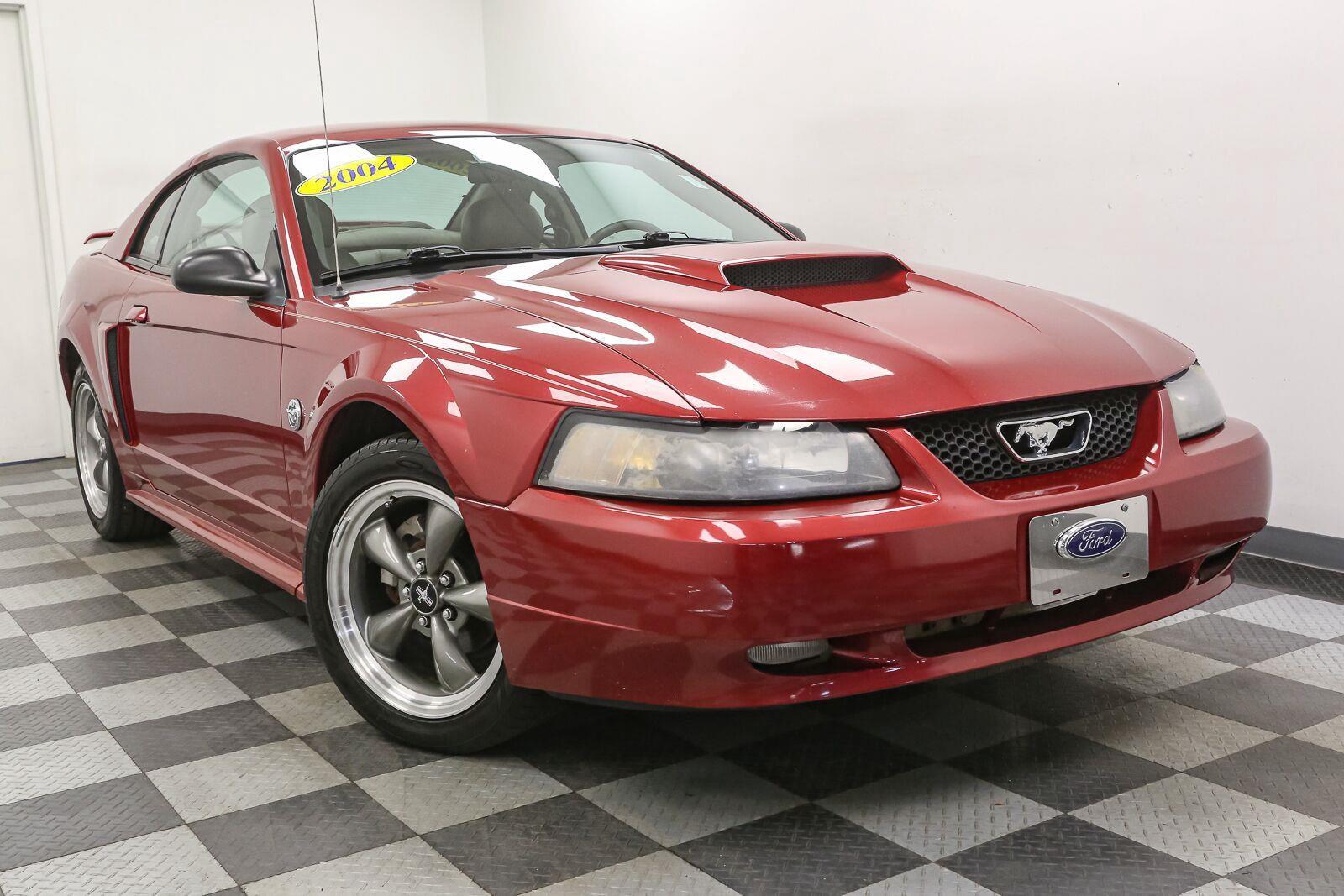 Used 2004 Ford Mustang GT Deluxe Car