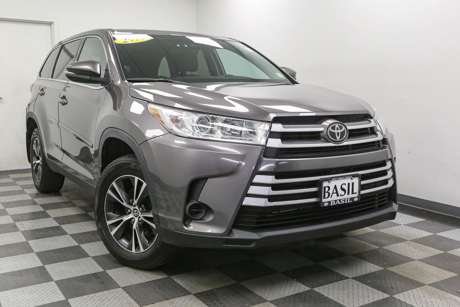 Used 2019 Toyota Highlander LE SUV