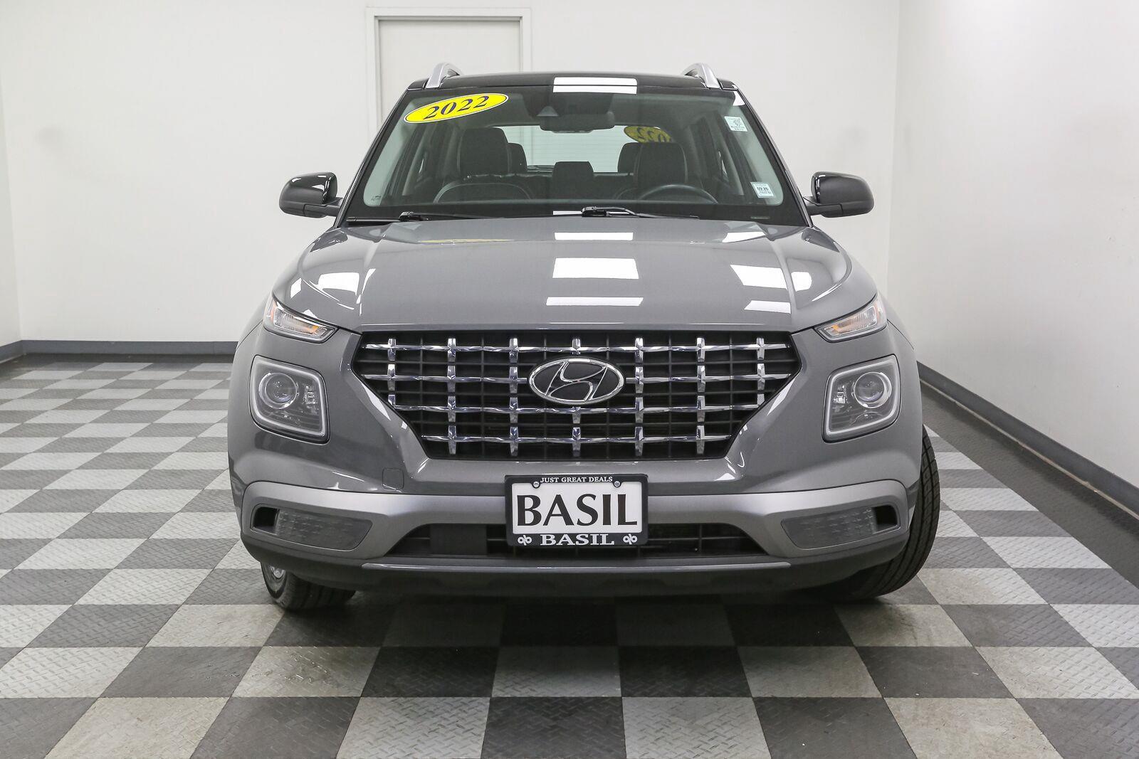 Used 2022 Hyundai Venue Limited SUV