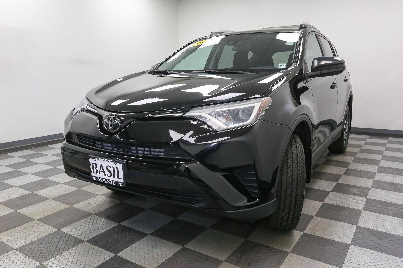 Used 2018 Toyota RAV4 LE SUV