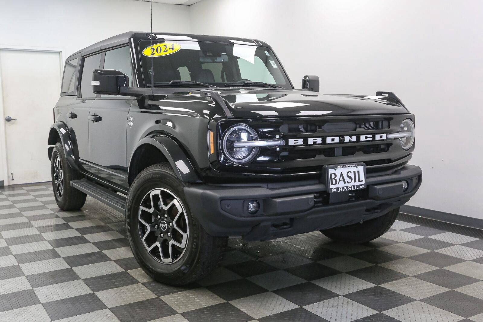 Used 2024 Ford Bronco Outer Banks SUV