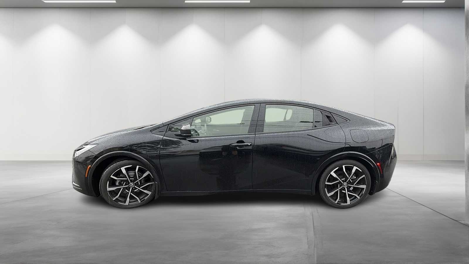 Used 2024 Toyota Prius Prime XSE Hatchback