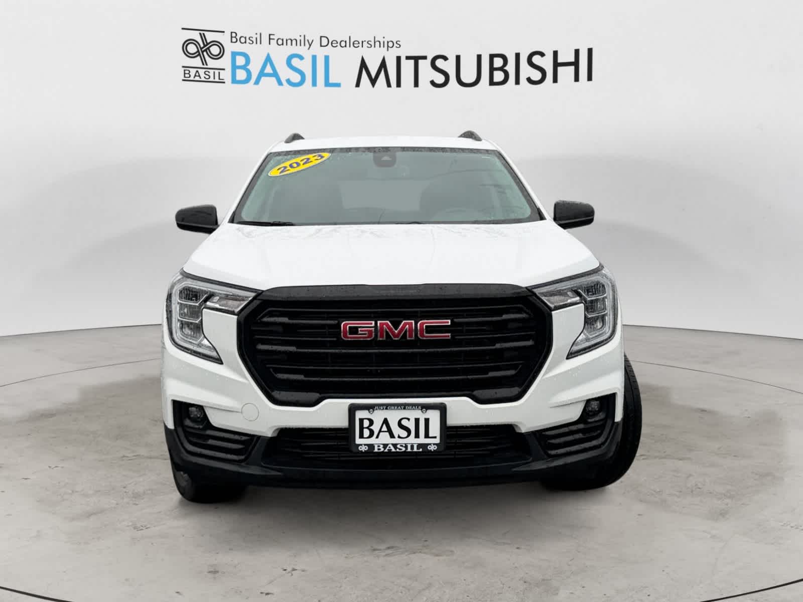 Used 2023 GMC Terrain SLT SUV