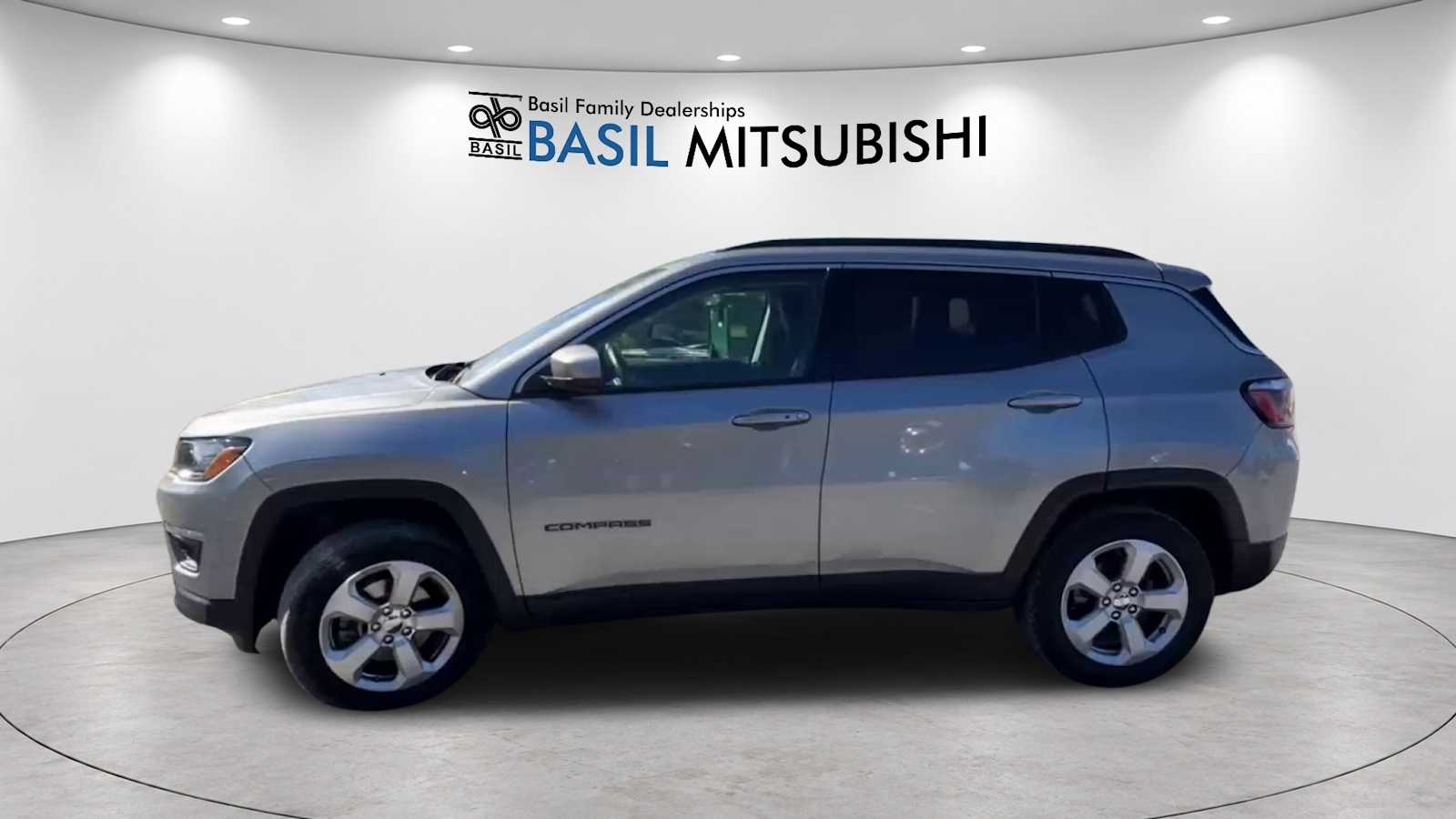Used 2019 Jeep Compass Latitude 4x4 SUV