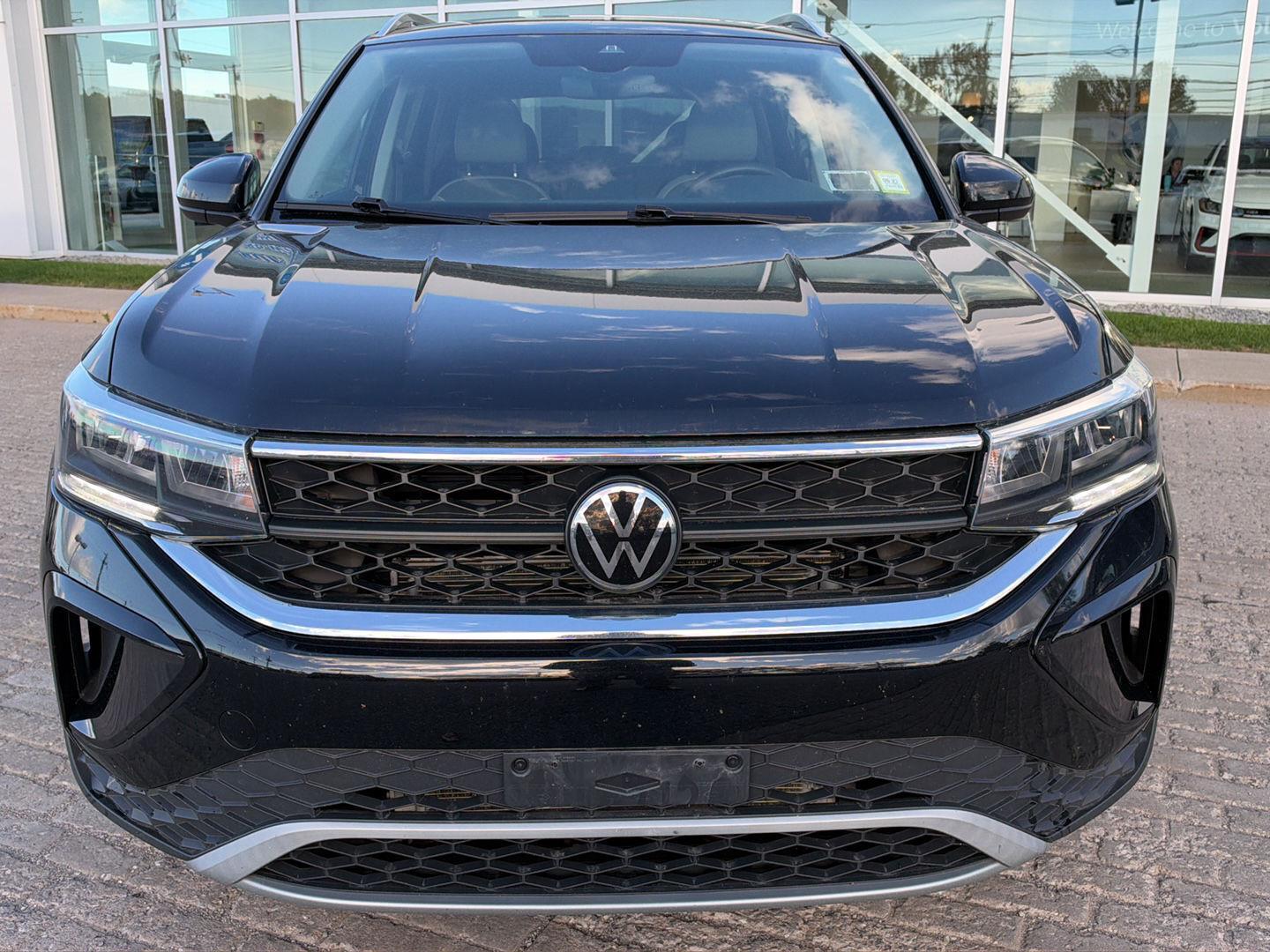 Used 2024 Volkswagen Taos SE SUV