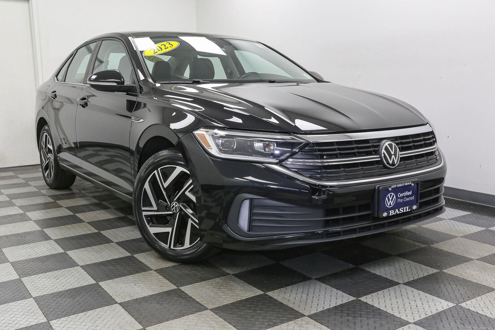 Certified 2023 Volkswagen Jetta SEL Sedan