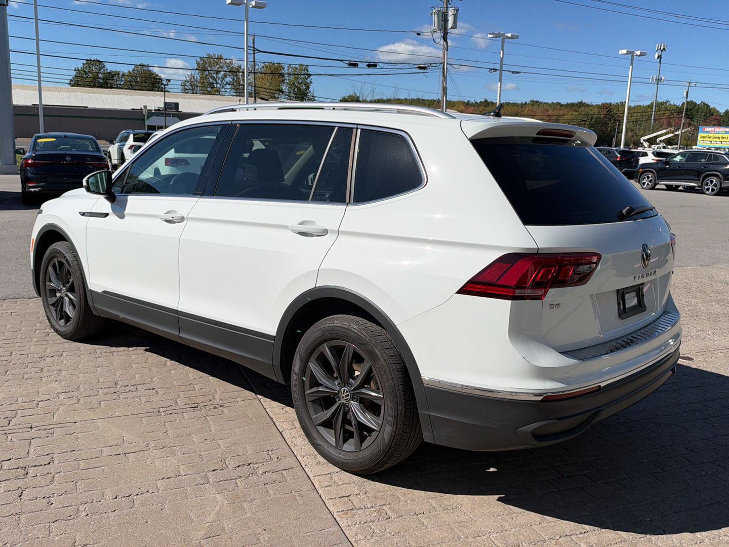 Used 2024 Volkswagen Tiguan SE SUV