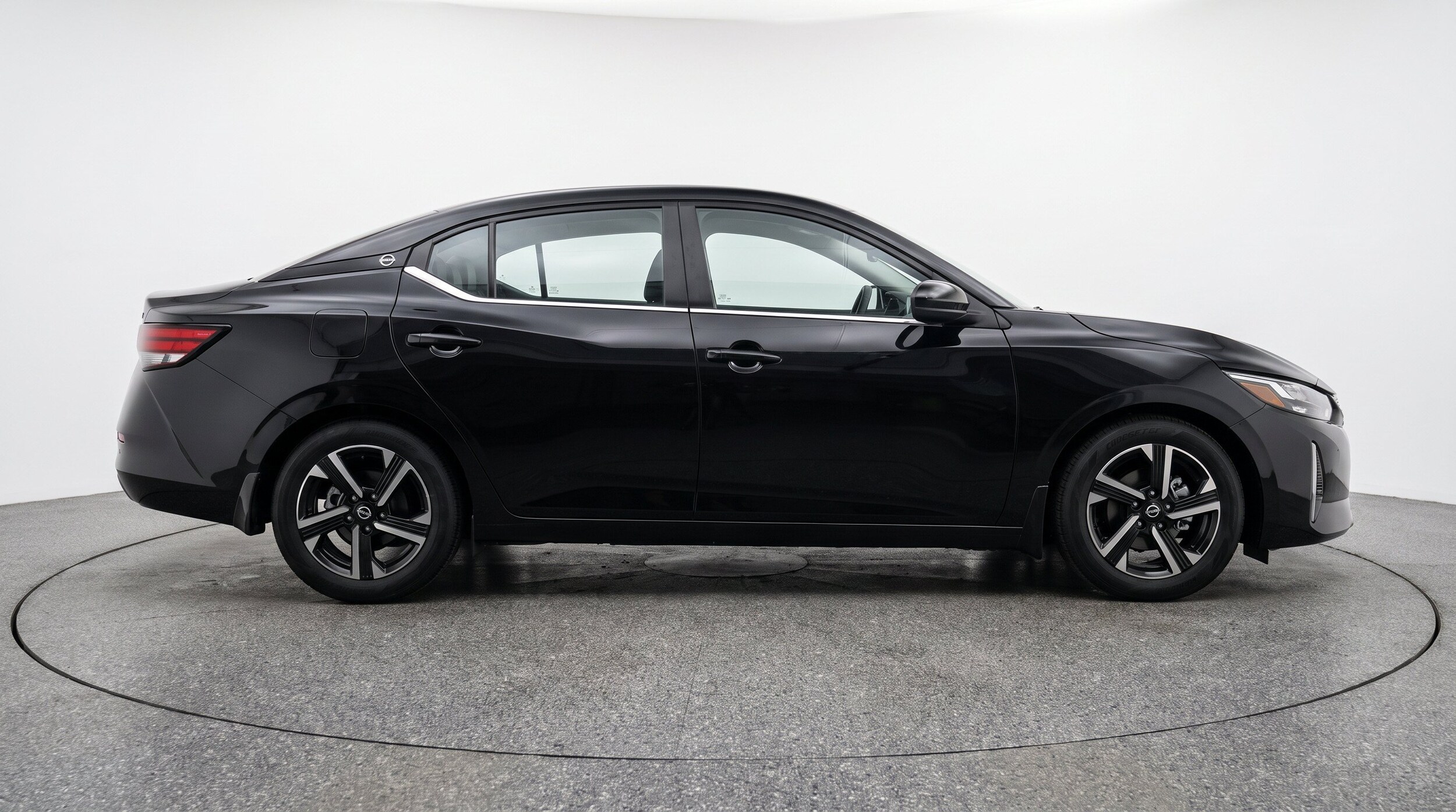 Thumbnail: 2025 Nissan Sentra - 10