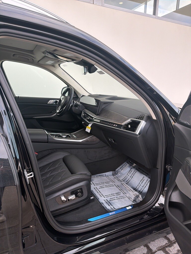 2026 BMW X7 40i - Photo 31