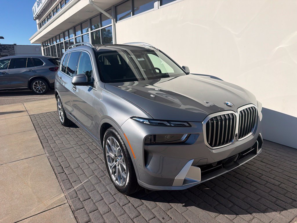 2027 BMW X7 40i