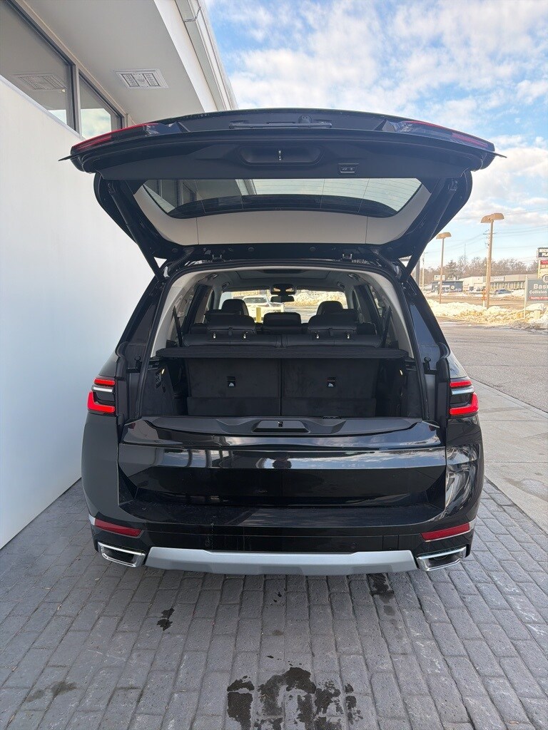 2026 BMW X7 40i - Photo 8
