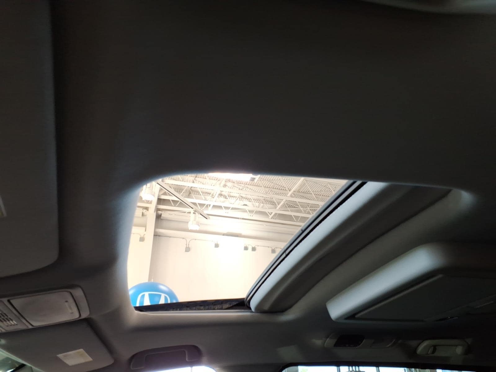 2026 Honda Odyssey Touring - Photo 6
