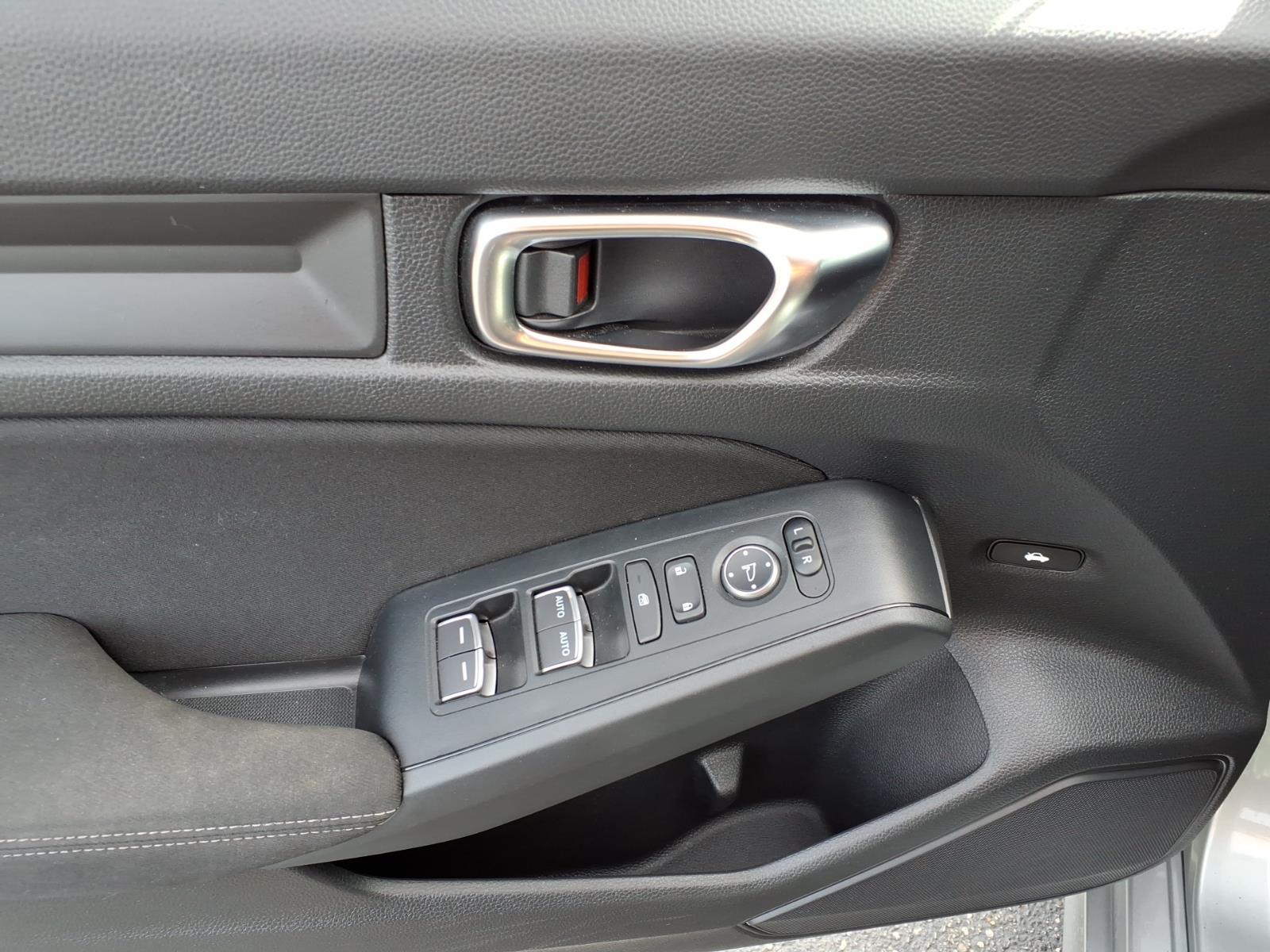 2025 Honda Civic Sport - Photo 11