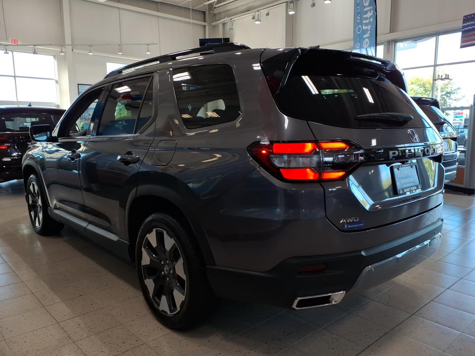 2026 Honda Pilot Touring - Photo 9