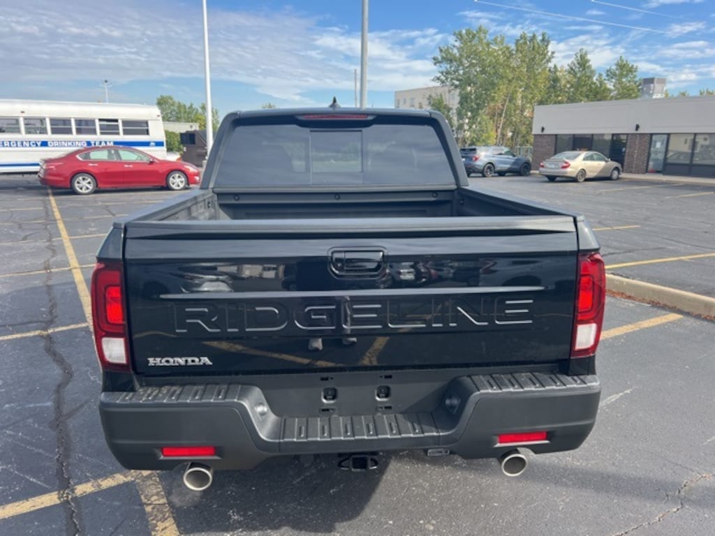 New 2026 Honda Ridgeline RTL Truck Crew Cab