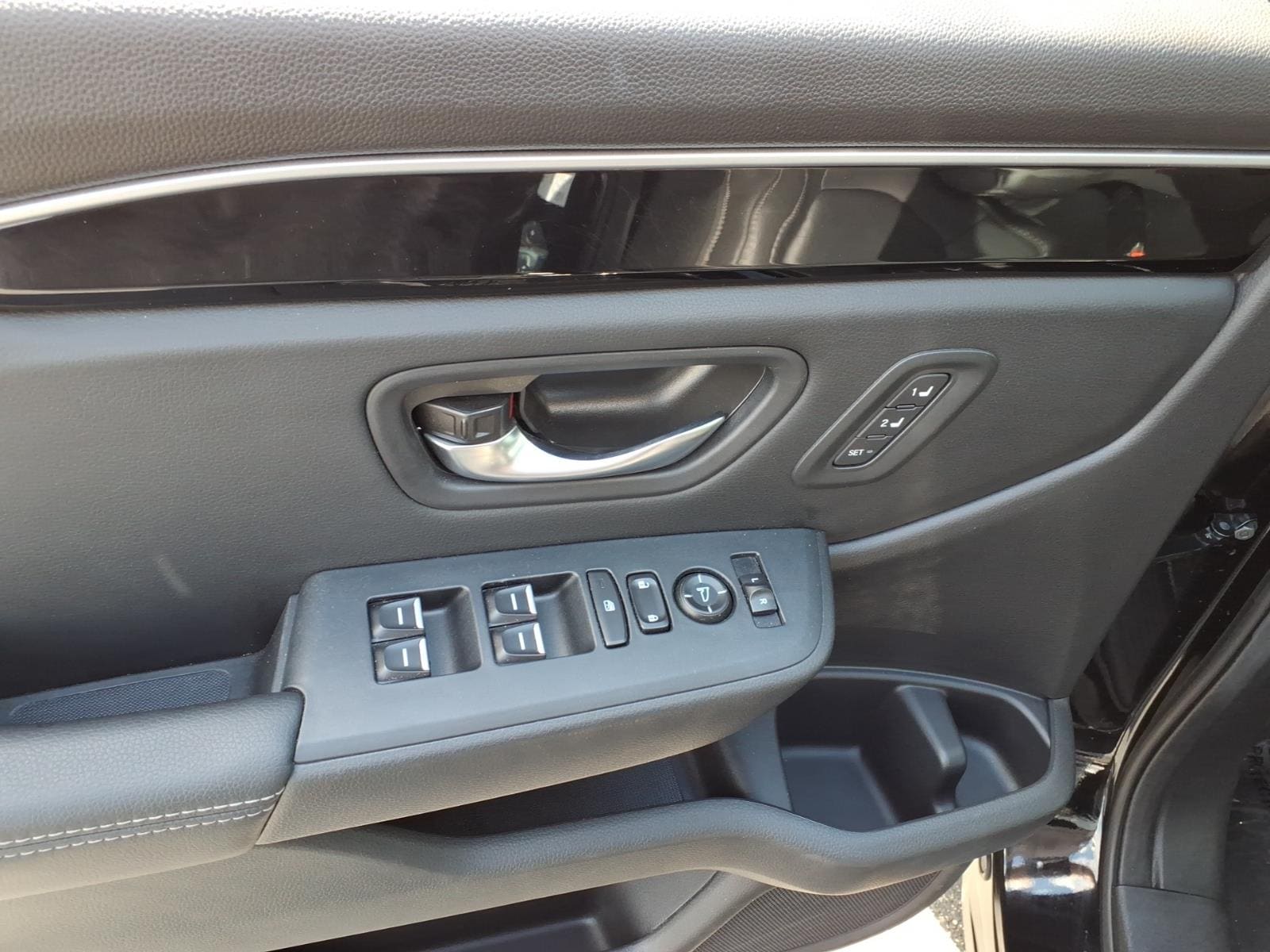 2025 Honda Pilot EX-L - Photo 13