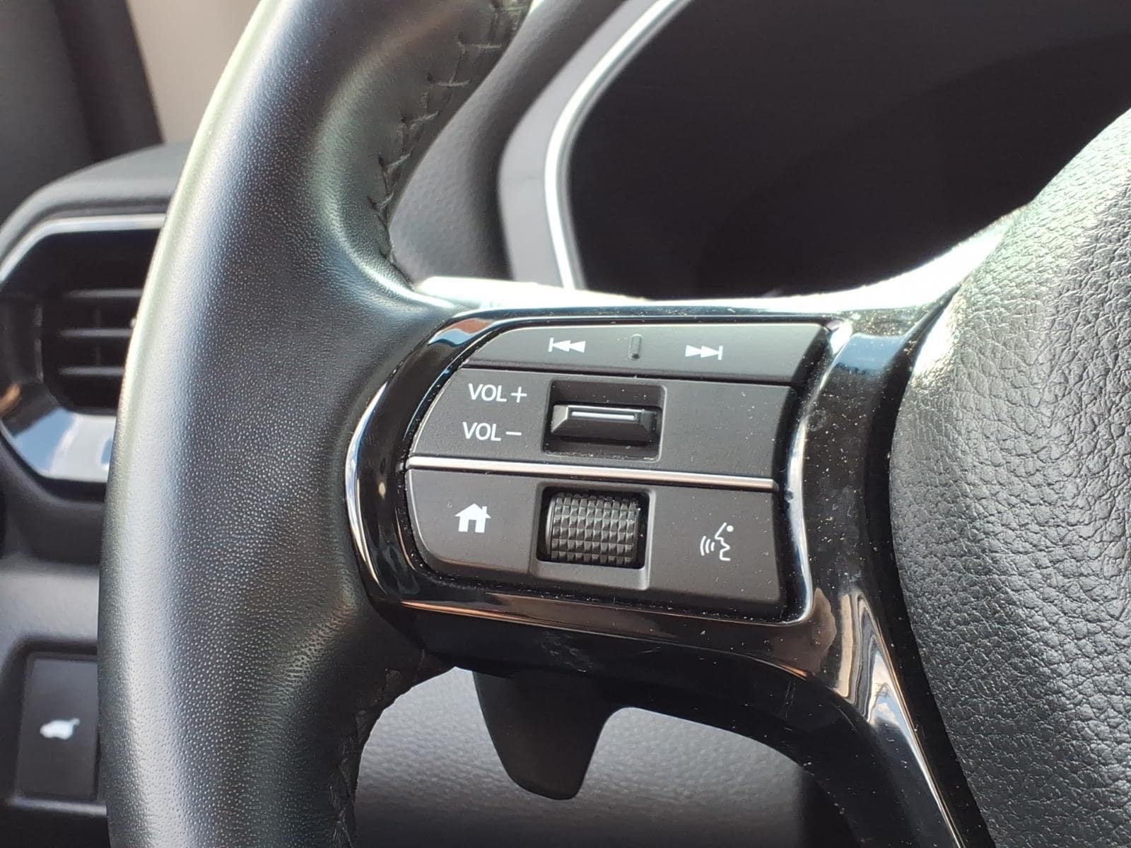 2025 Honda Pilot EX-L - Photo 22
