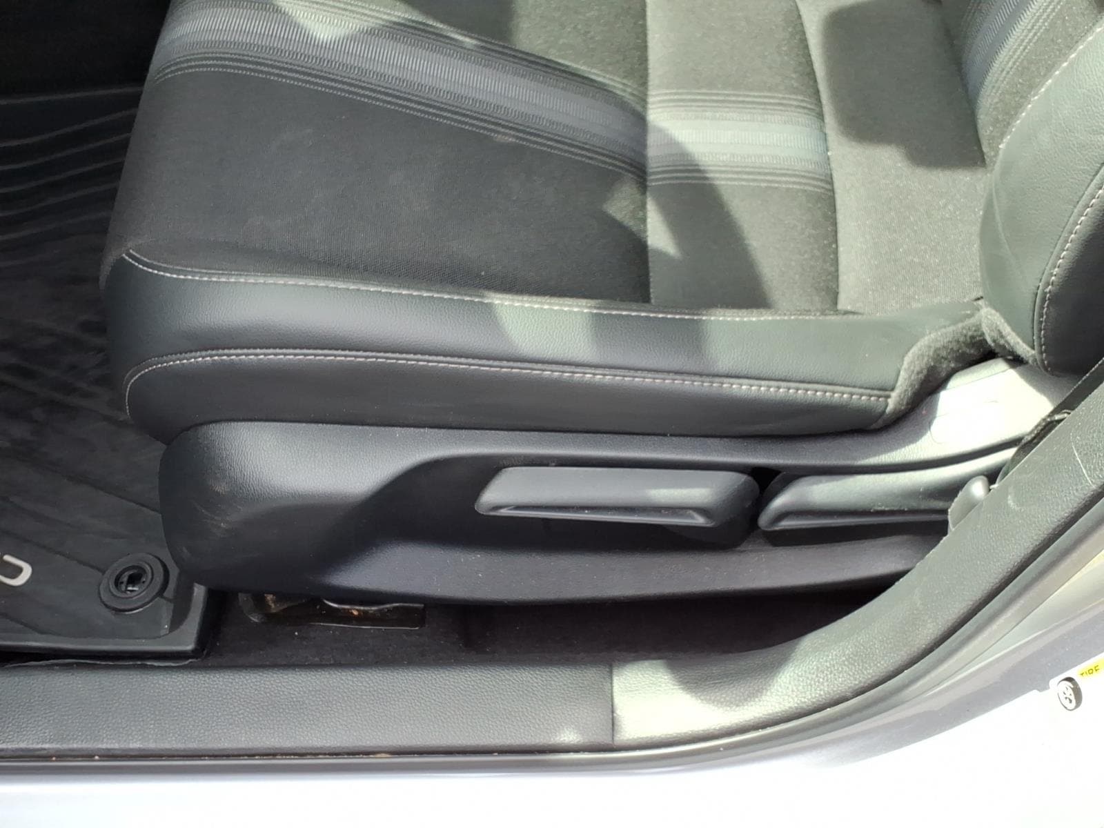 2025 Honda Civic Sport - Photo 12