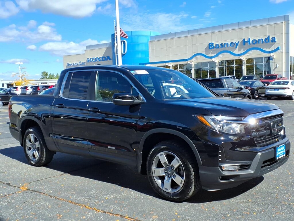 Certified 2025 Honda Ridgeline RTL Truck