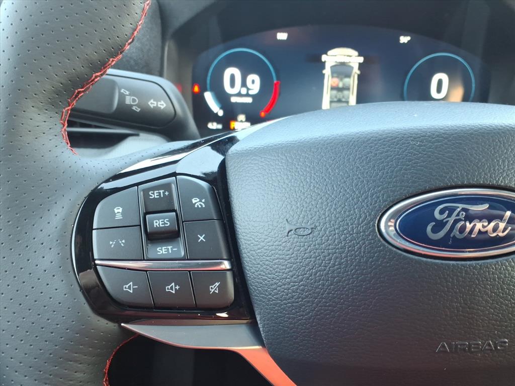 2026 Ford Explorer ST-Line - Photo 16