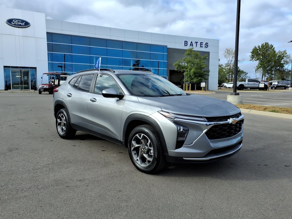 Certified 2025 Chevrolet Trax LT SUV