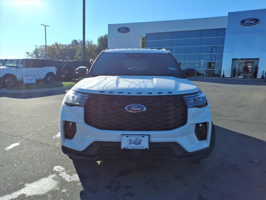 2026 Ford Explorer ST-Line - Photo 8